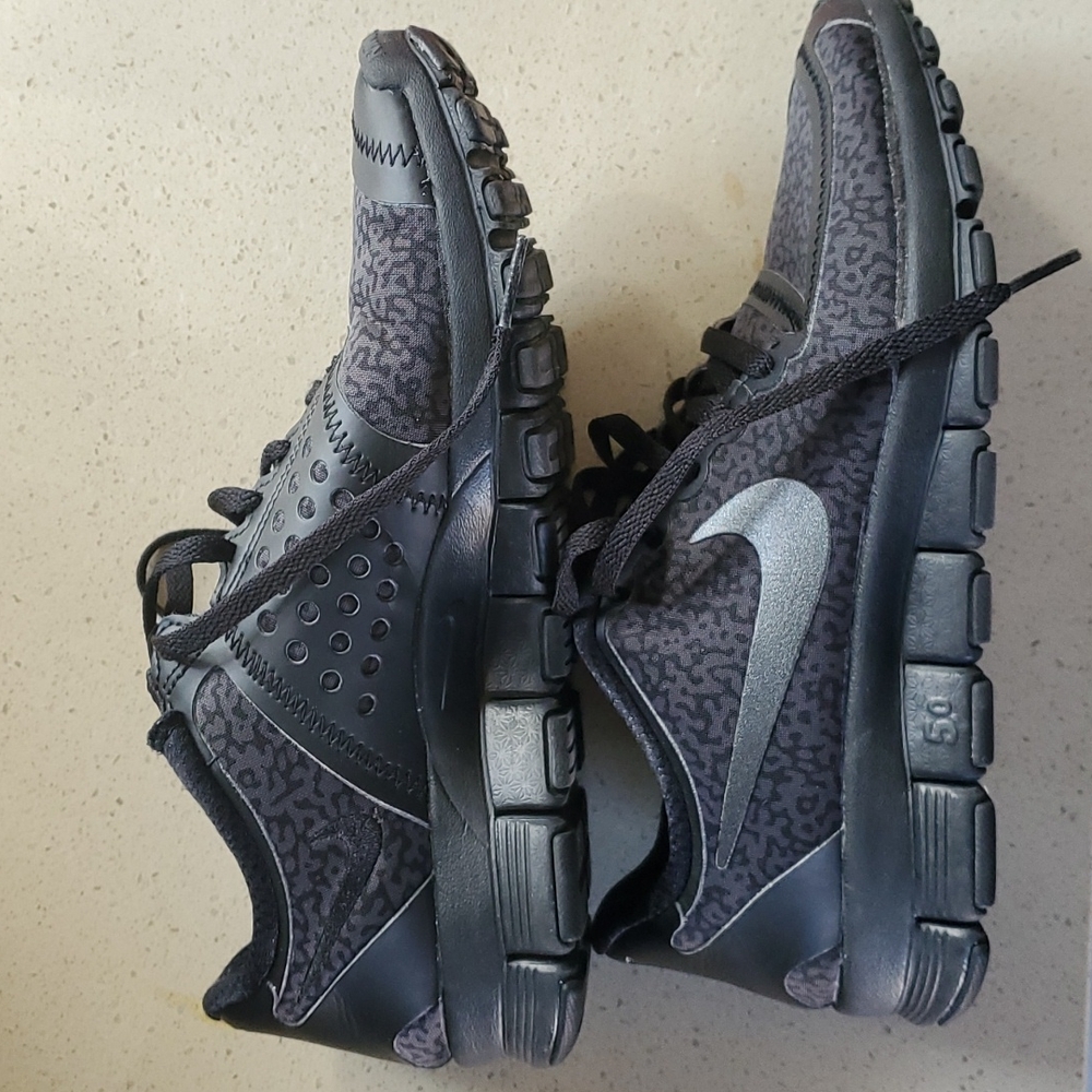 Nike free 5.0 women's running shoes size 7